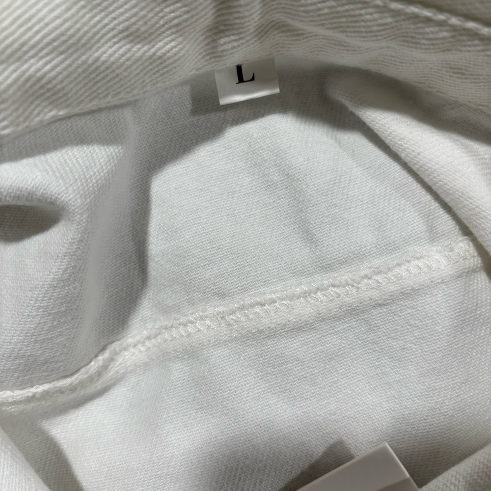 White Cropped Button-Up Top - Picture 7 of 7